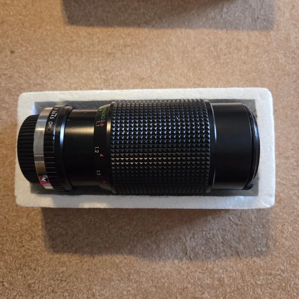 Albinar 80-205mm f4.5 Macro Zoom Lens‎ for Olympus OM Mount Black MC Auto